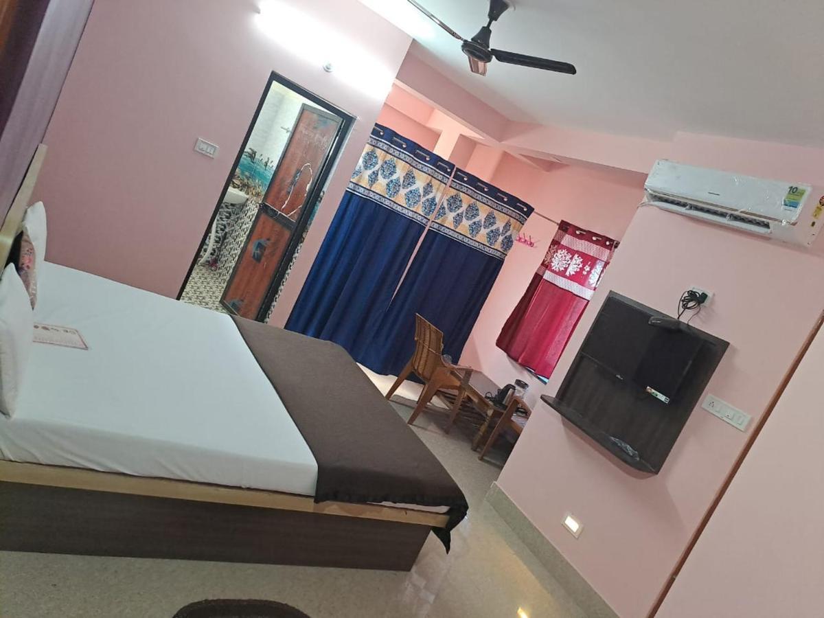 Goroomgo Radhika Hotel Puri